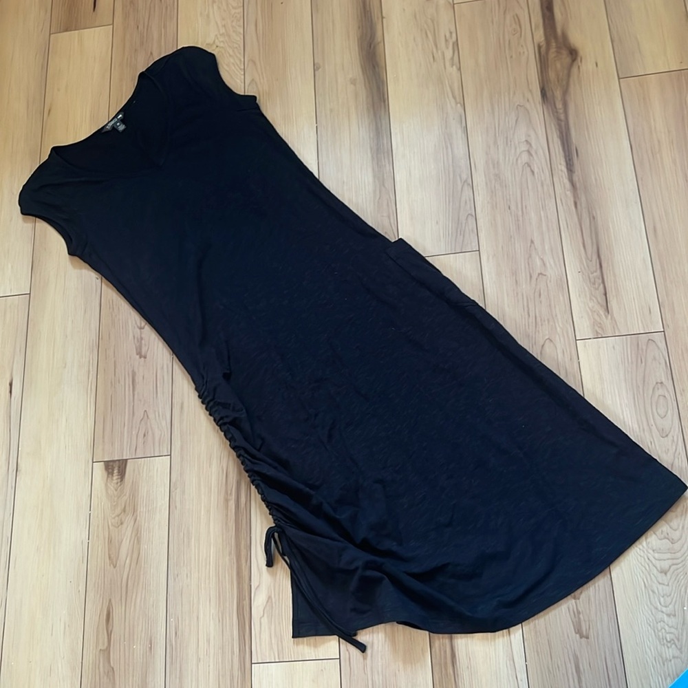 Toad&Co Maxi one side can cinch, other side has a pocket Sz M​